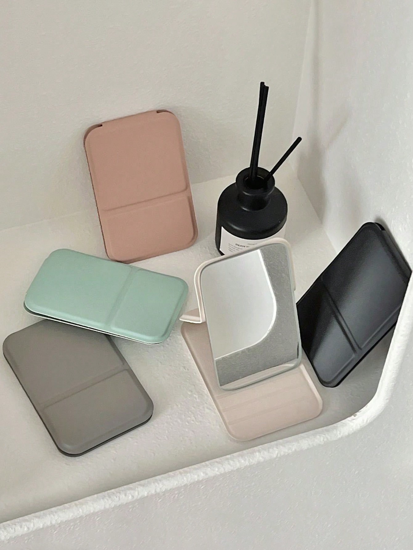 Tragbares, faltbares Mini-Make – Beauty & Makeup Katia Di Paola Bewertung und Preis